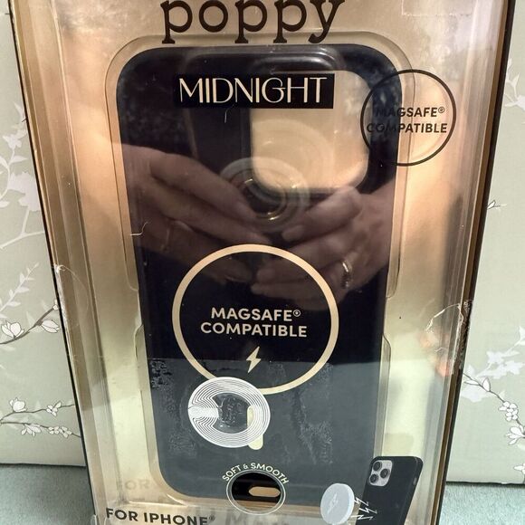 XO Poppy Midnight Black MagSafe Case iPhone 15 Pro Max Silicone Soft Smooth New - Picture 3 of 4